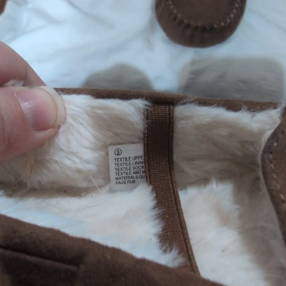 Toddler Girls Size 9 Moccasin